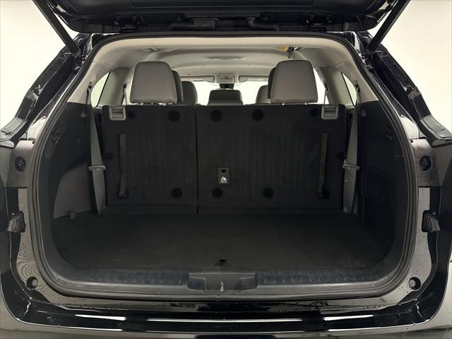 used 2022 Toyota Highlander car, priced at $33,799