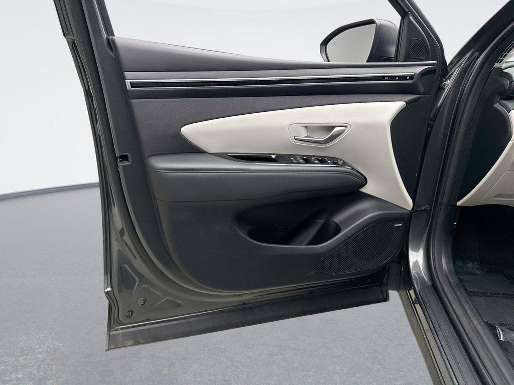 used 2024 Hyundai TUCSON Hybrid car, priced at $33,200