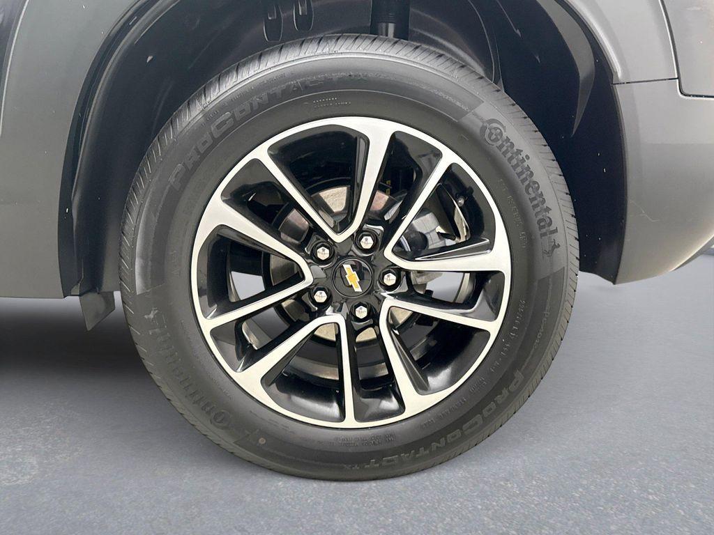 used 2024 Chevrolet TrailBlazer car, priced at $23,599