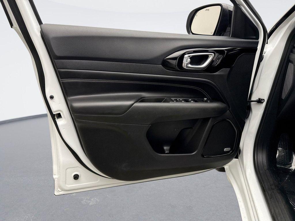 used 2022 Jeep Compass car, priced at $25,098