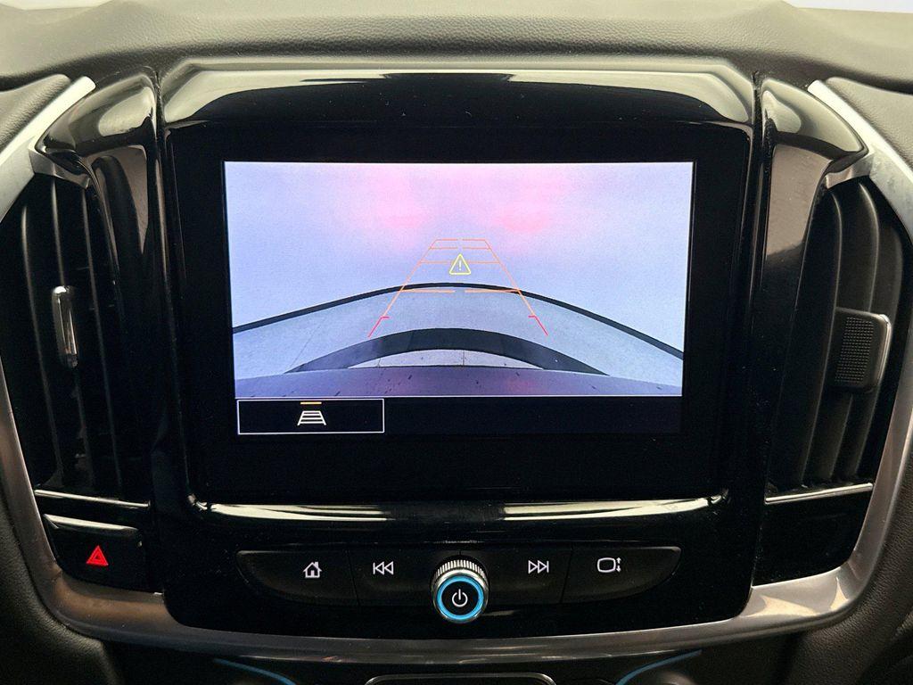 used 2022 Chevrolet Traverse car, priced at $30,599