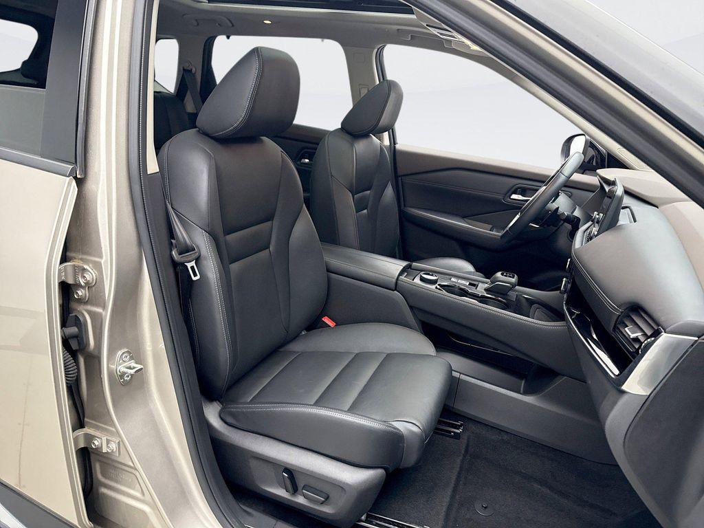 used 2023 Nissan Rogue car, priced at $27,999