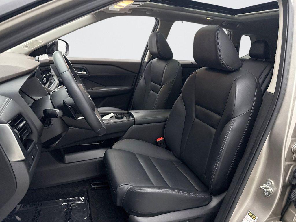 used 2023 Nissan Rogue car, priced at $27,999
