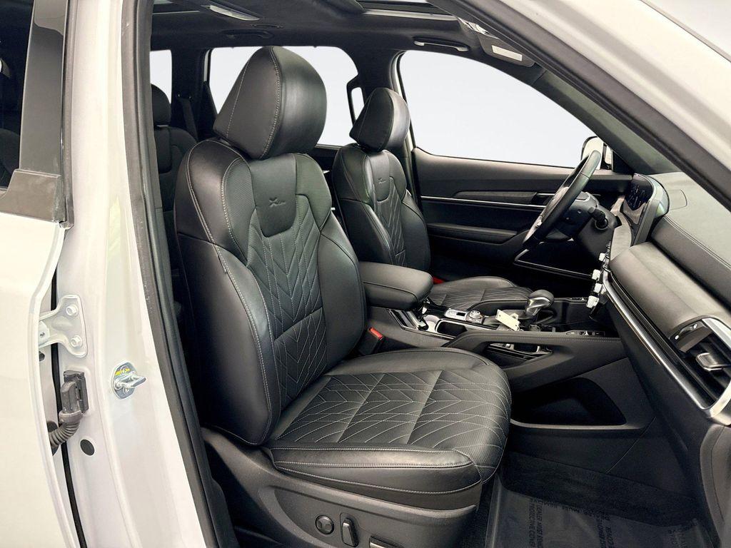 used 2023 Kia Telluride car, priced at $40,599