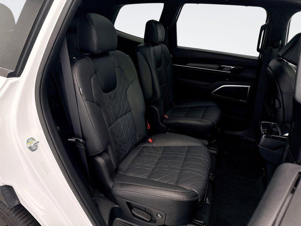 used 2023 Kia Telluride car, priced at $40,599