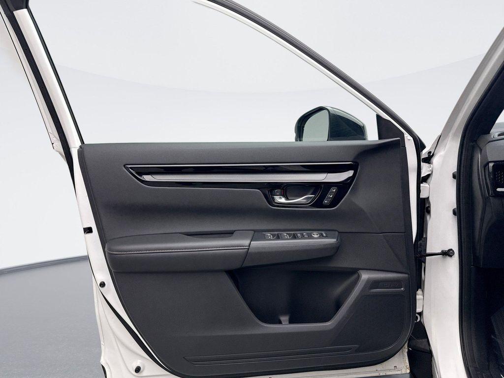 used 2025 Honda CR-V Hybrid car, priced at $39,799