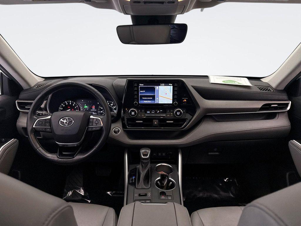 used 2021 Toyota Highlander car, priced at $25,748