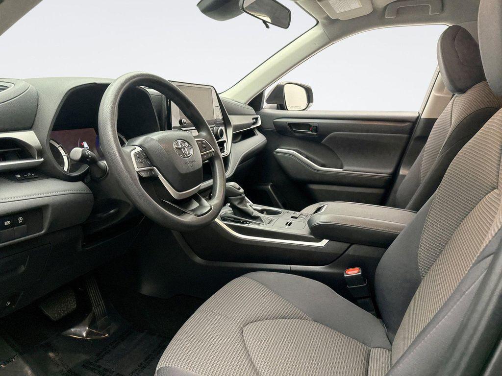 used 2023 Toyota Highlander car, priced at $34,599