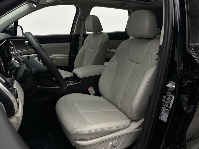 used 2023 Kia Sorento car, priced at $33,599
