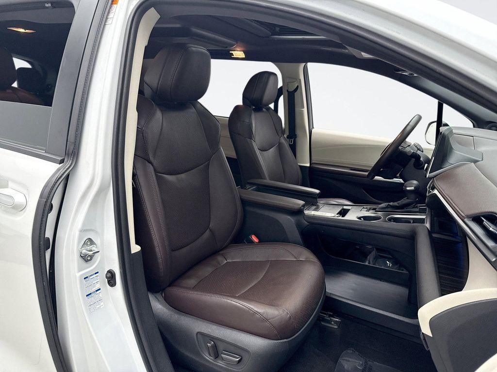 used 2022 Toyota Sienna car, priced at $46,749