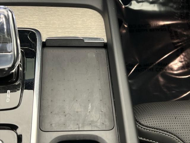 used 2022 Volvo XC60 car, priced at $38,497