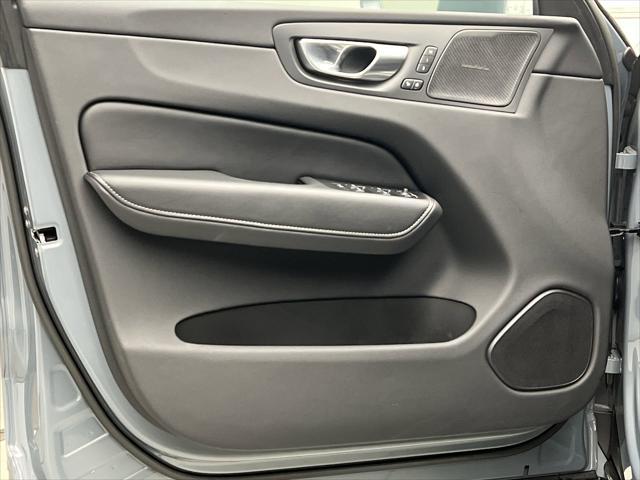 used 2022 Volvo XC60 car, priced at $38,497
