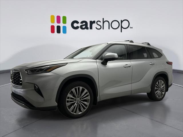 used 2022 Toyota Highlander Hybrid car, priced at $49,999