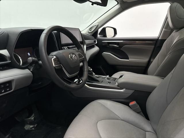 used 2022 Toyota Highlander Hybrid car, priced at $49,399