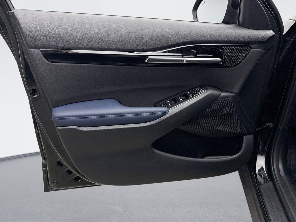 used 2024 Kia Seltos car, priced at $23,199