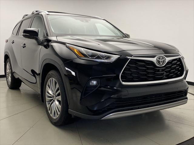 used 2022 Toyota Highlander car, priced at $44,799