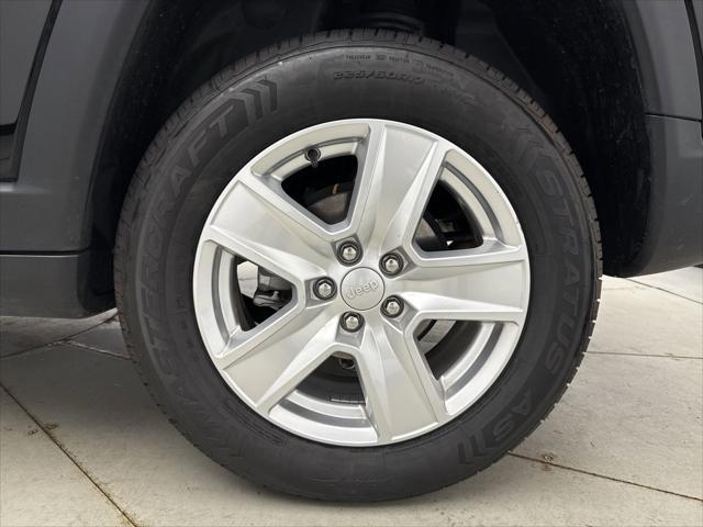 used 2022 Jeep Compass car, priced at $23,099