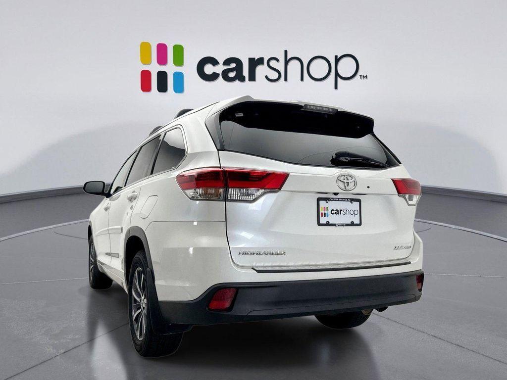 used 2018 Toyota Highlander car, priced at $27,548