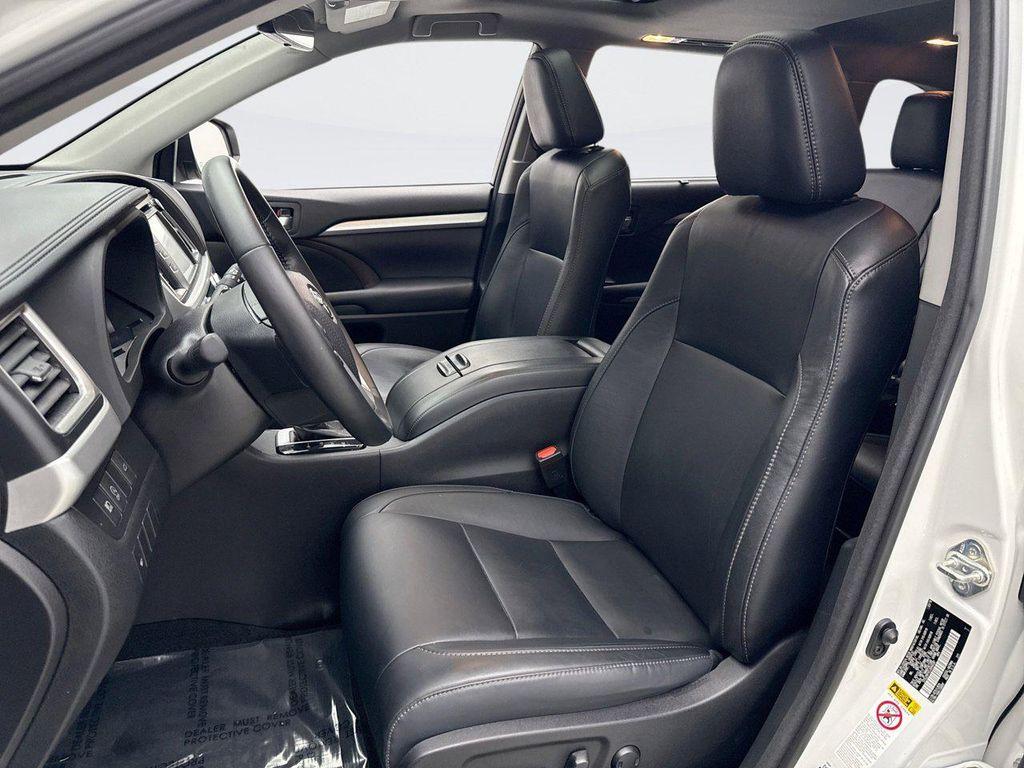 used 2018 Toyota Highlander car, priced at $27,548