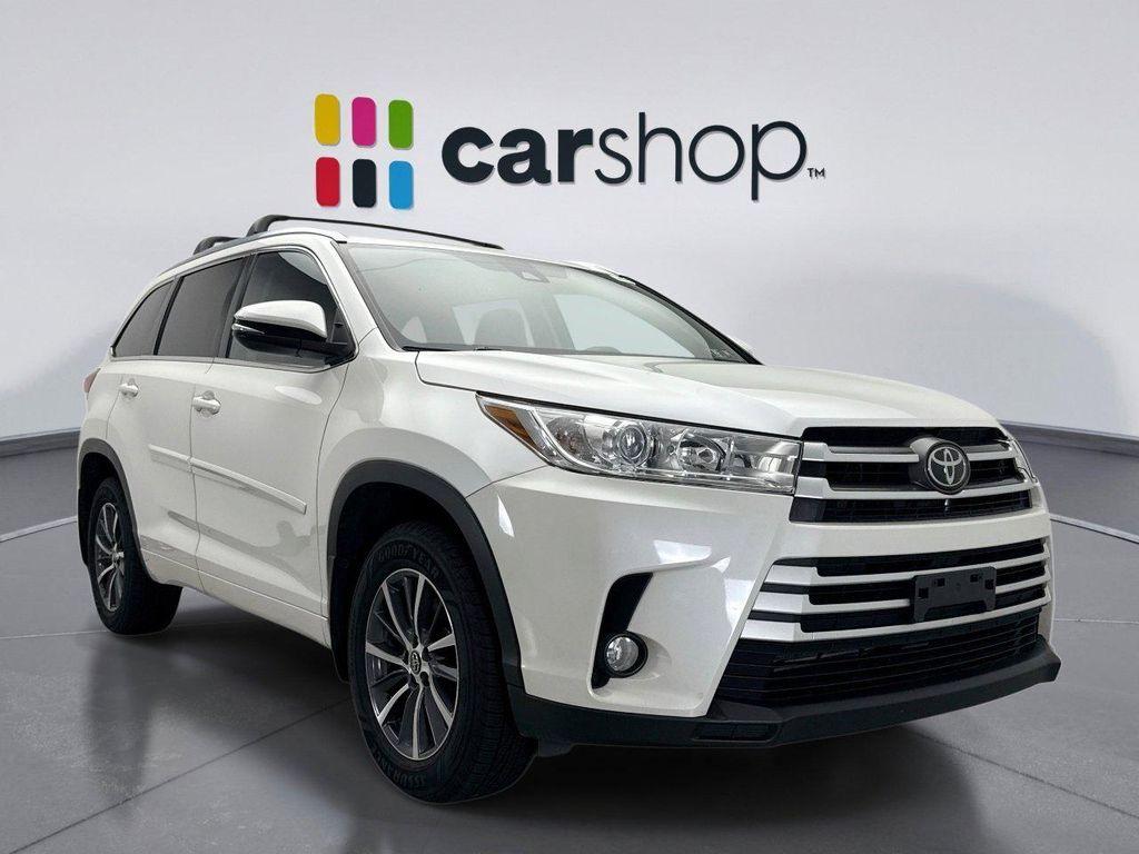 used 2018 Toyota Highlander car, priced at $27,548