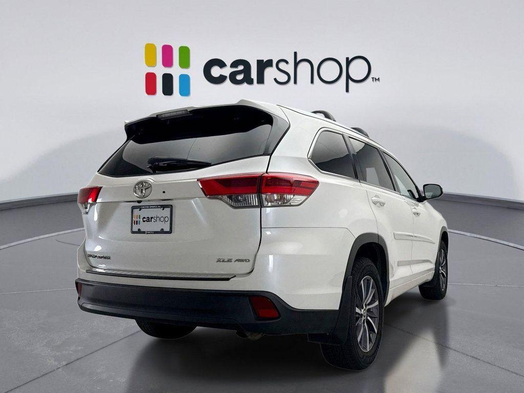 used 2018 Toyota Highlander car, priced at $27,548