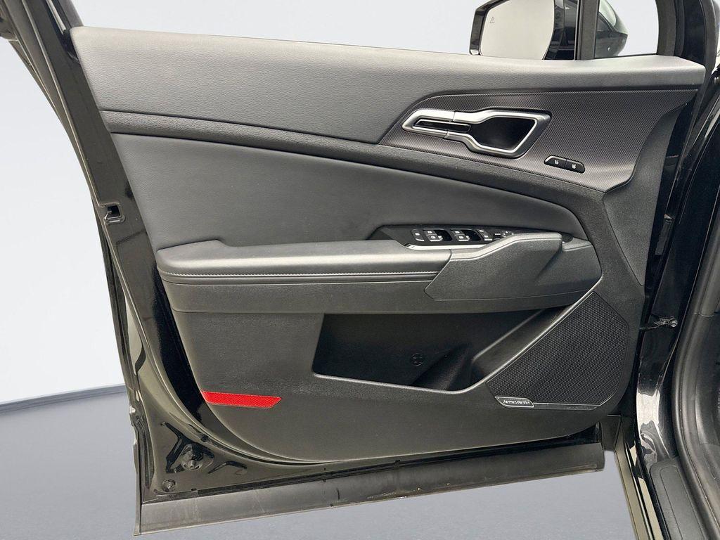 used 2025 Kia Sportage car, priced at $33,799