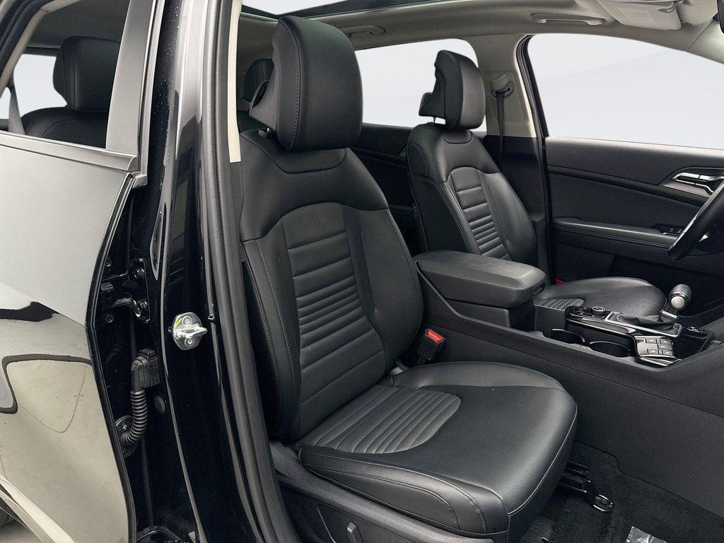 used 2025 Kia Sportage car, priced at $33,799