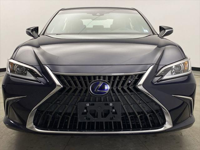 used 2022 Lexus ES 300h car, priced at $39,499