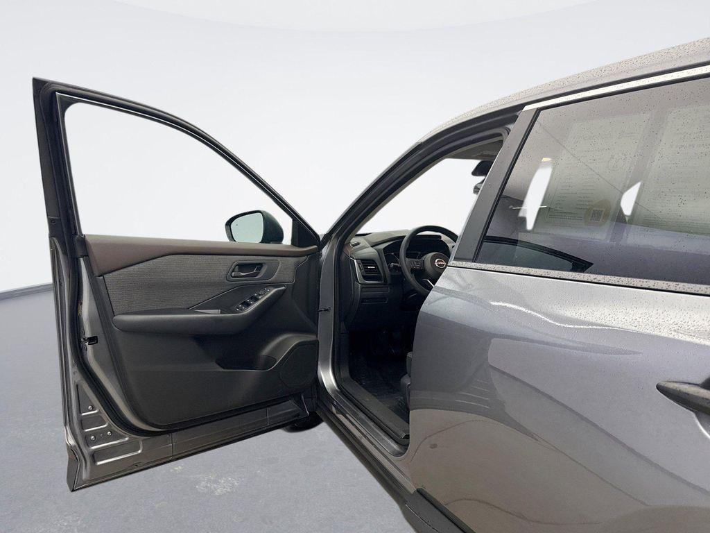 used 2023 Nissan Rogue car, priced at $21,898