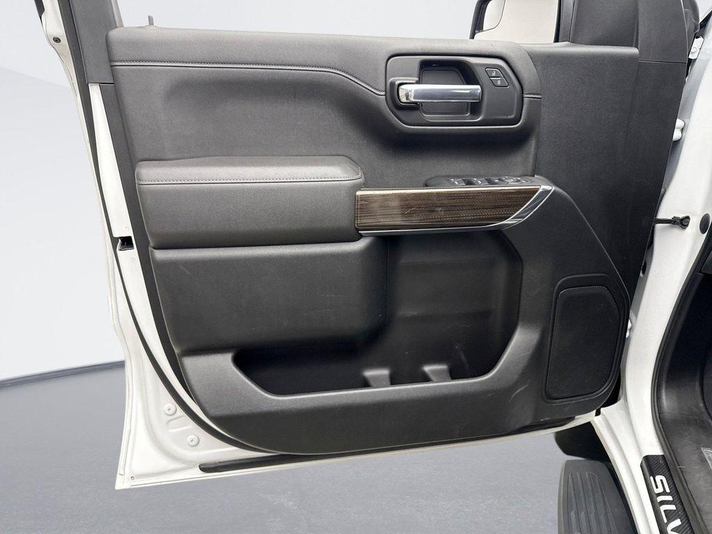 used 2022 Chevrolet Silverado 1500 car, priced at $32,550