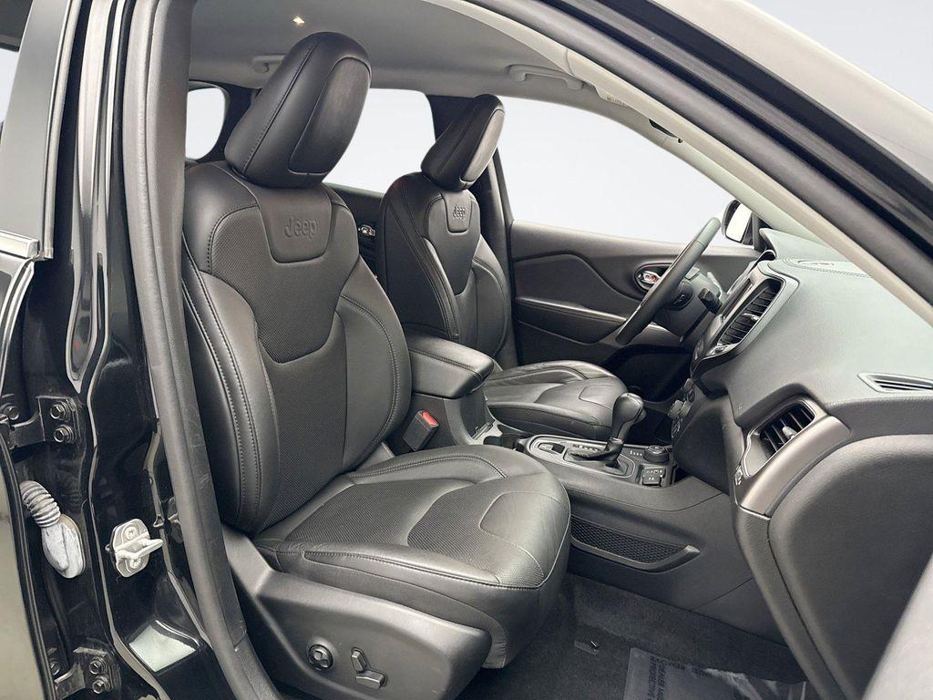 used 2021 Jeep Cherokee car, priced at $22,497