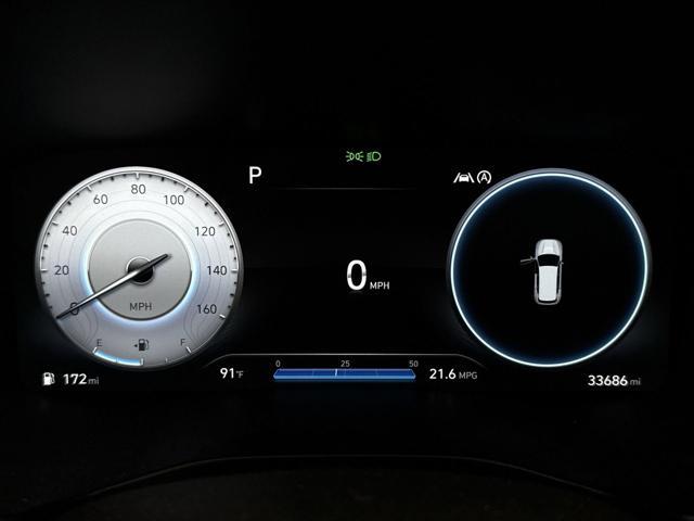 used 2022 Hyundai Santa Fe car, priced at $29,000