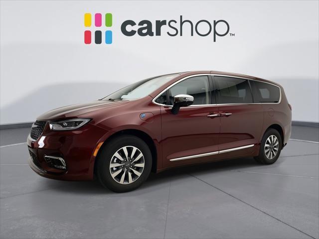 used 2023 Chrysler Pacifica Hybrid car, priced at $36,999