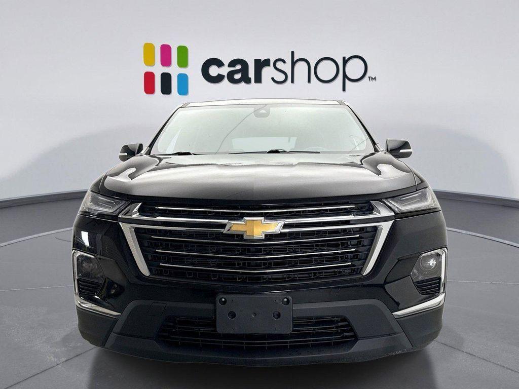 used 2023 Chevrolet Traverse car, priced at $31,399