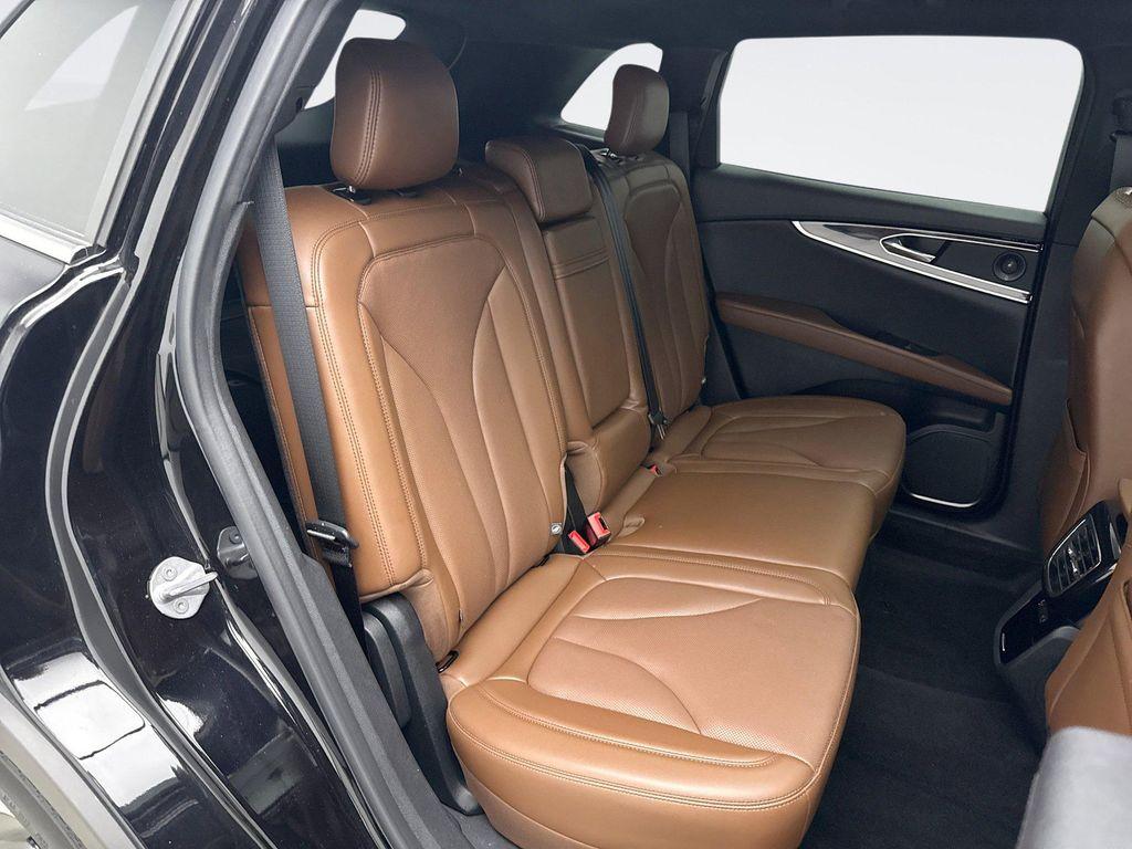 used 2022 Lincoln Nautilus car, priced at $35,098