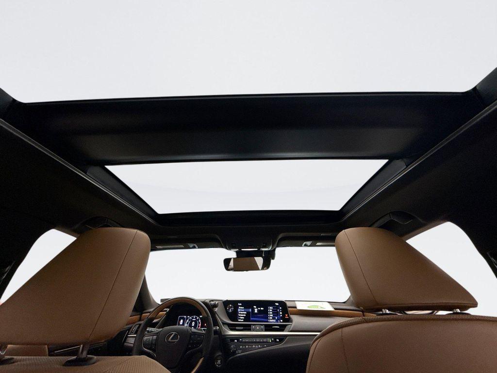 used 2019 Lexus ES 350 car, priced at $30,349
