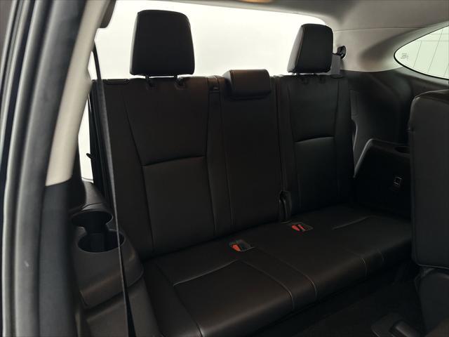 used 2020 Toyota Highlander car, priced at $33,949