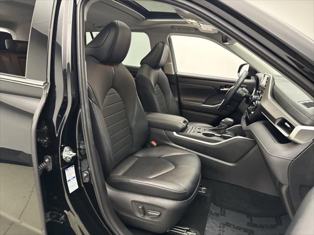 used 2020 Toyota Highlander car, priced at $33,949