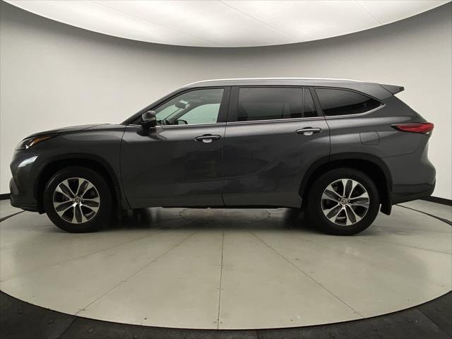 used 2023 Toyota Highlander car, priced at $38,599