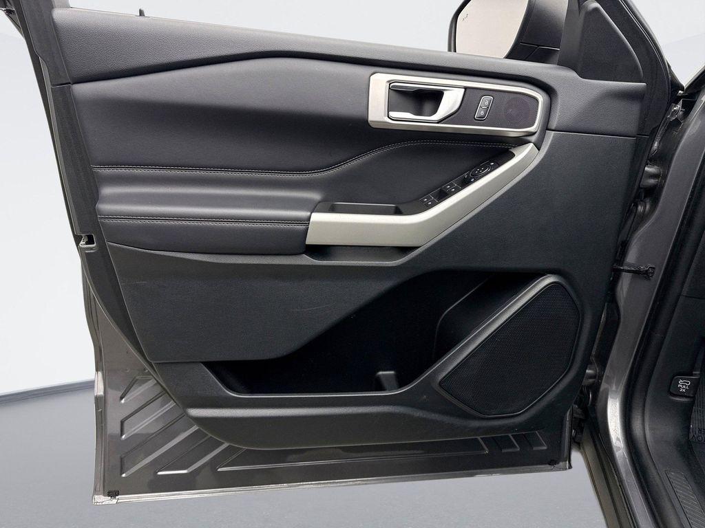 used 2023 Ford Explorer car, priced at $33,399