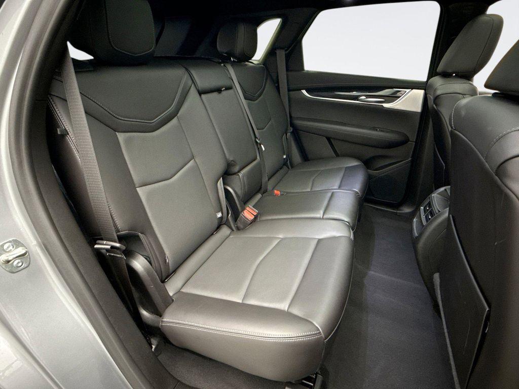 used 2025 Cadillac XT5 car, priced at $44,499