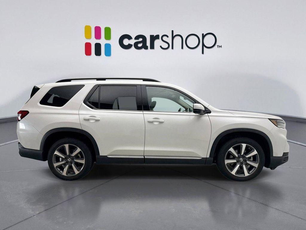 used 2023 Honda Pilot car, priced at $39,899