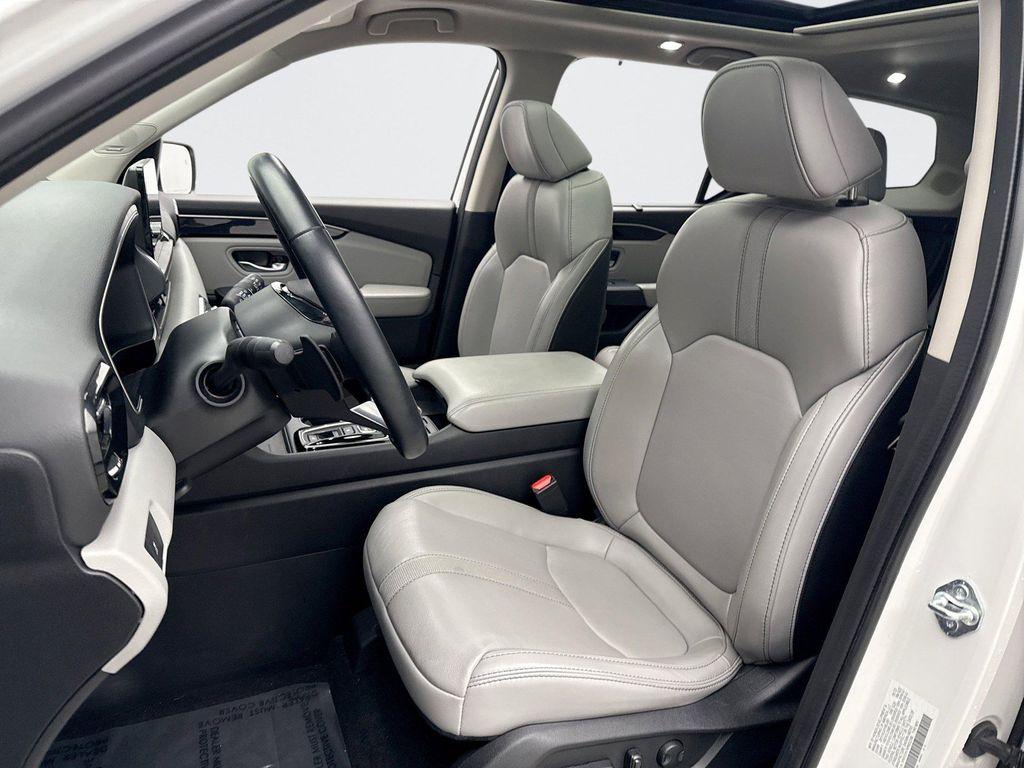 used 2023 Honda Pilot car, priced at $39,899