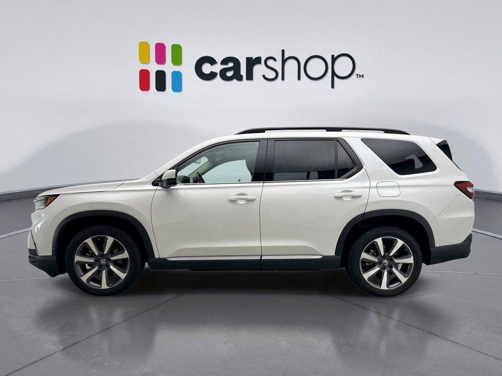 used 2023 Honda Pilot car, priced at $39,899