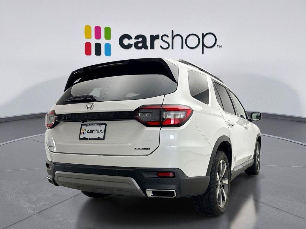used 2023 Honda Pilot car, priced at $39,899