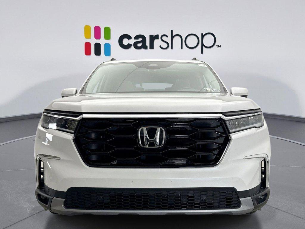 used 2023 Honda Pilot car, priced at $39,899