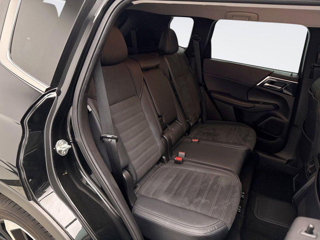 used 2023 Mitsubishi Outlander PHEV car, priced at $26,896