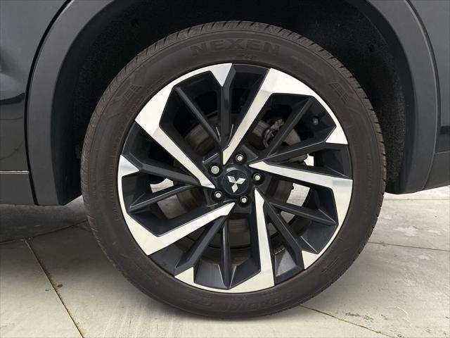 used 2023 Mitsubishi Outlander PHEV car, priced at $29,999