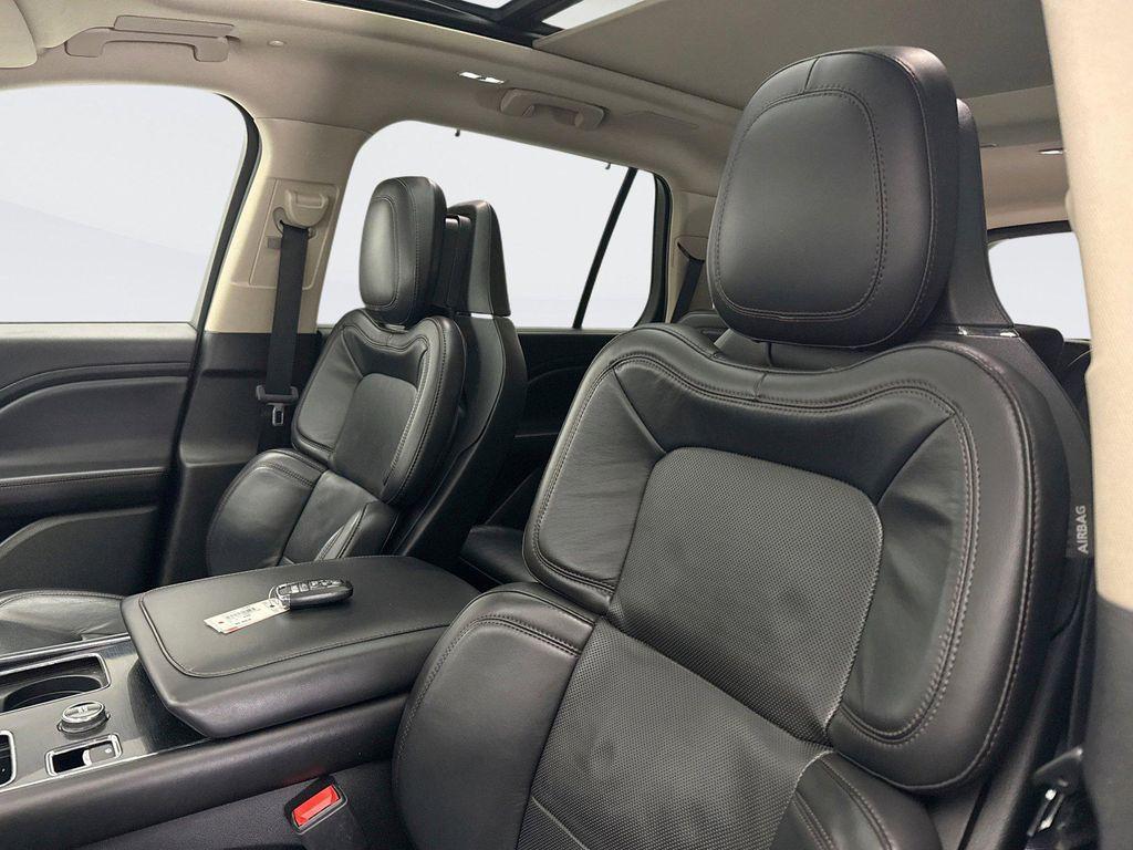 used 2021 Lincoln Aviator car, priced at $39,999