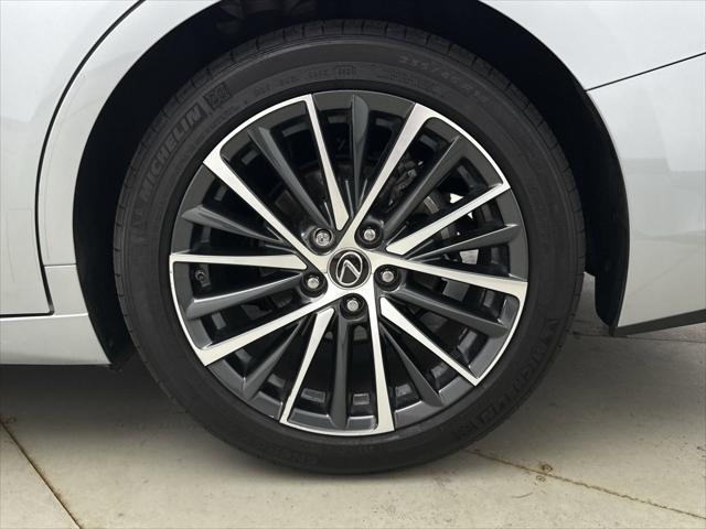 used 2022 Lexus ES 350 car, priced at $37,899